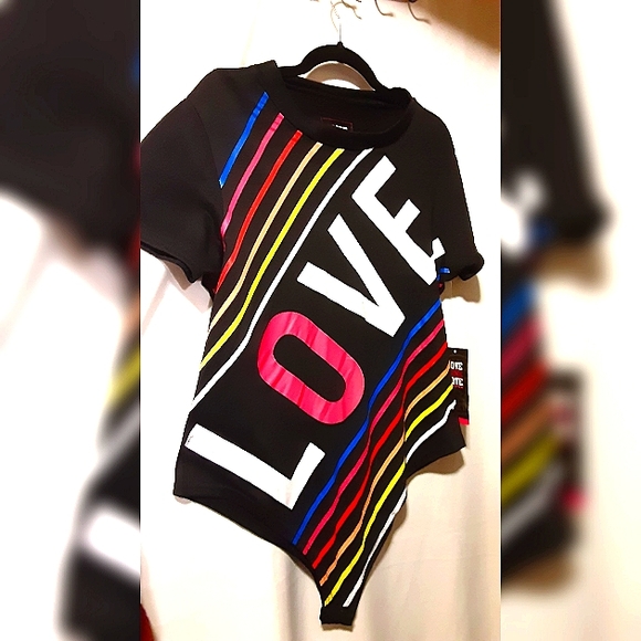 "LOVE" Bold, Colorful, Graphic Bodysuit - 1X - Picture 1 of 4